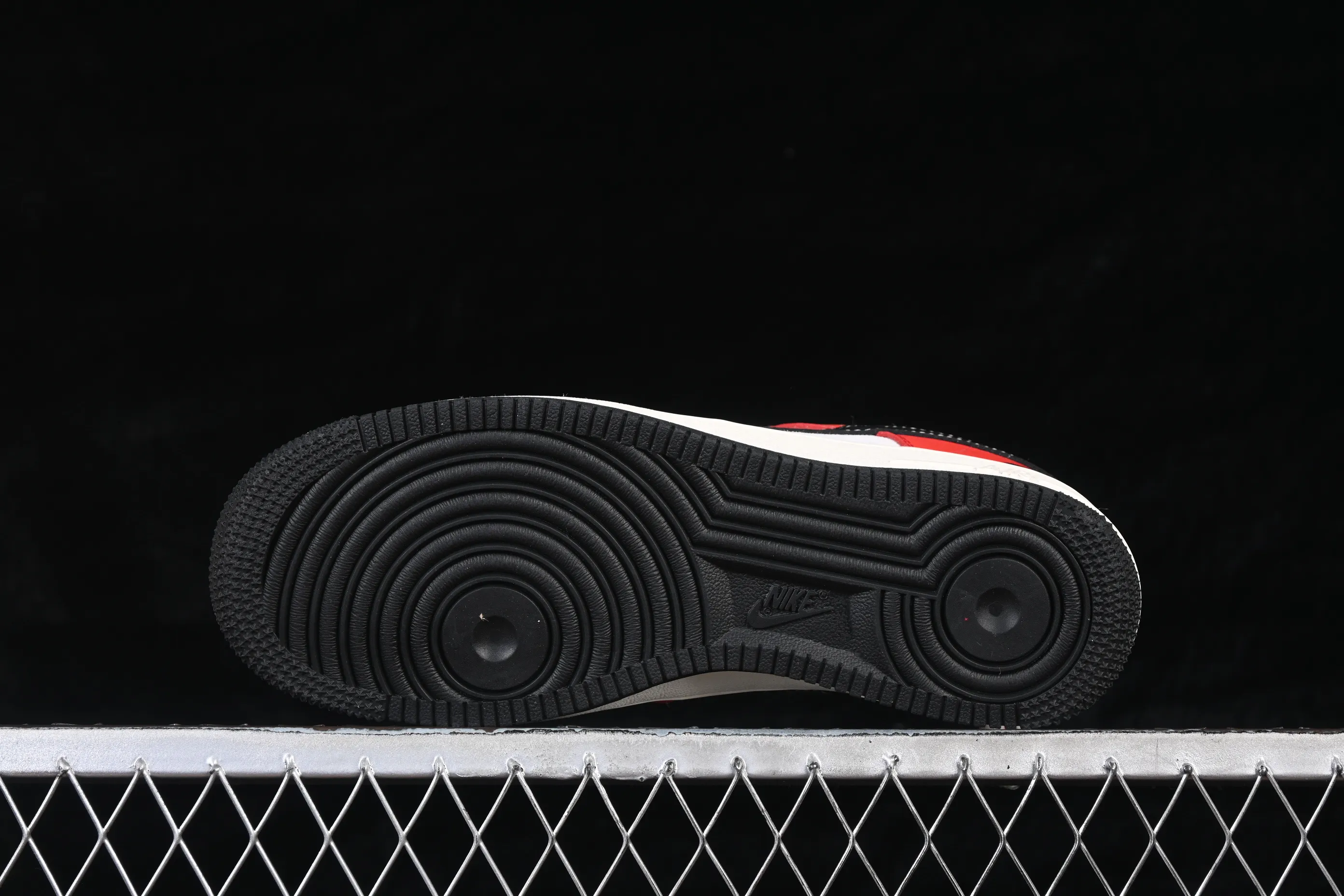 All categories Nk Air Force 1 Air Force series Nk Air Force 1 Low Air Force low top Nike Air Force 1'07 Low Year of the Horse limited edition Xiangyunmi black and red Air Force 1 low top casual sneakers MZ9588-818